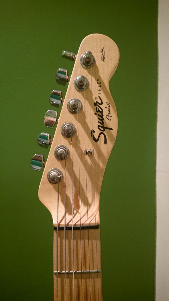エレキギター フェンダースクワイヤーって どうなの ぴょろ活